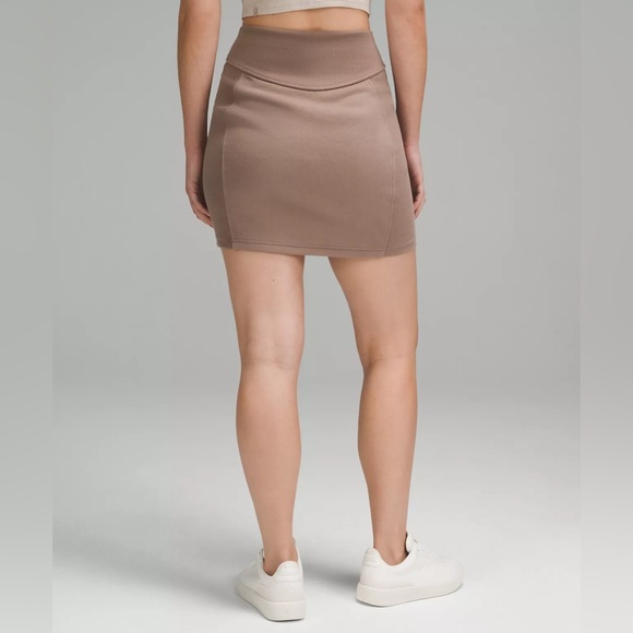 Lululemon Scuba High Rise Mini Skirt - Picture 2 of 15